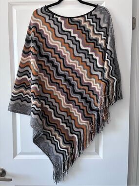 Authentic Missoni Zig Zag Wave Pattern Lightweight Wool/Acrylic Knit Poncho